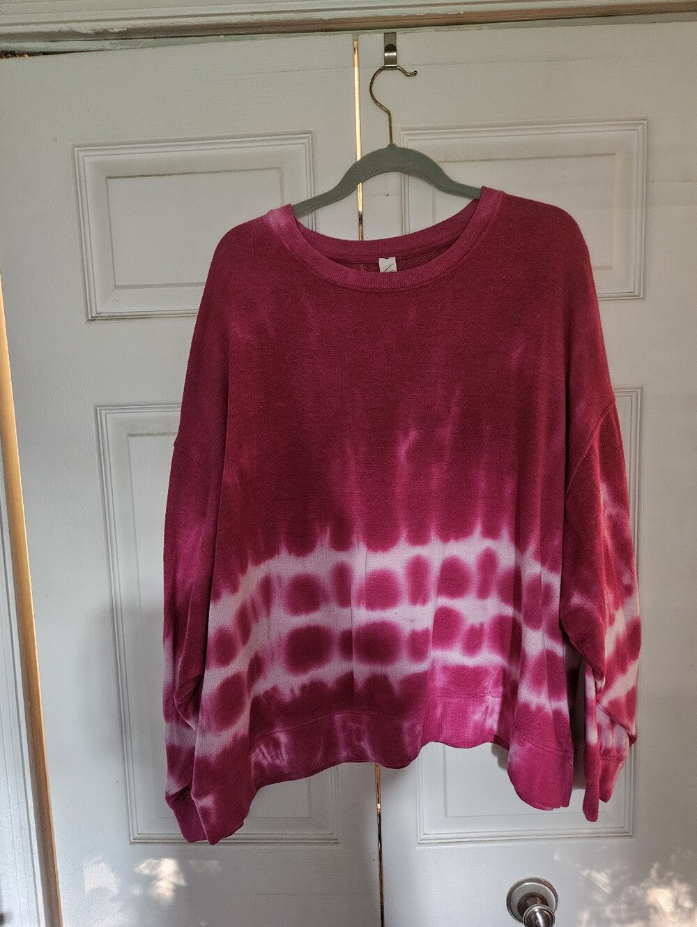 NWOT - Women's Pink Tie-Dye Pullover Sweatshirt